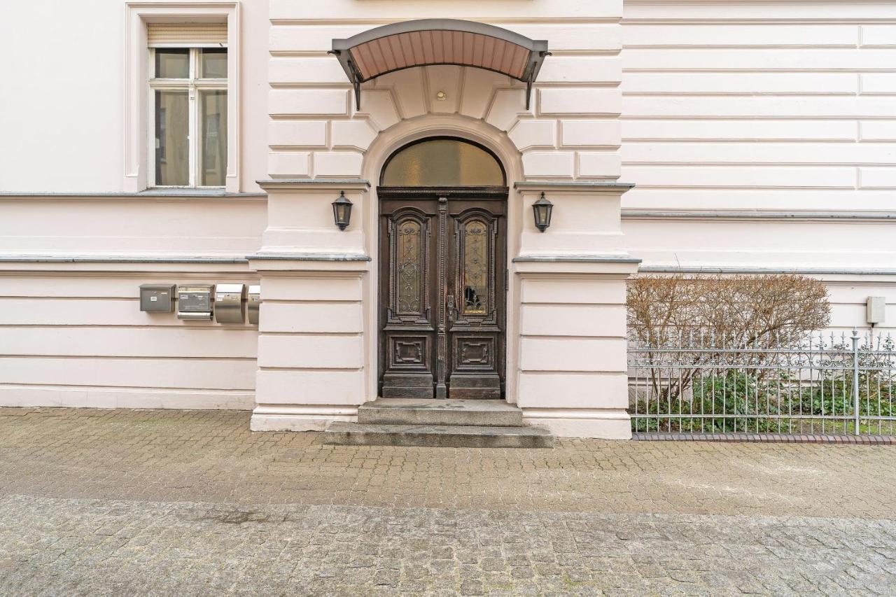 Apartments Direkt Am Staatstheater,Modern,Zentral,Ruhig,2 Zimmer,Netflix,Privatparkplatz Auf Dem Hof Cottbus Exterior photo